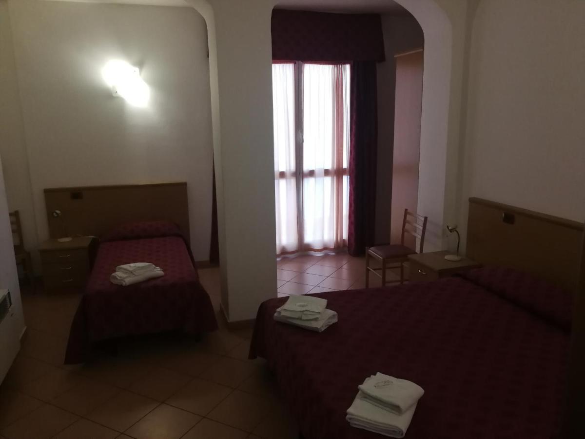 Albergo Della Stazione Cairo Montenotte Quarto foto